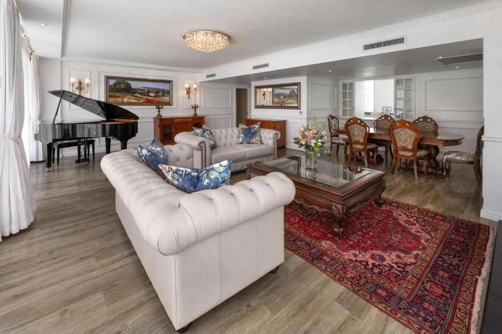 هتل پیپر کلاب هتل کیپ تاون